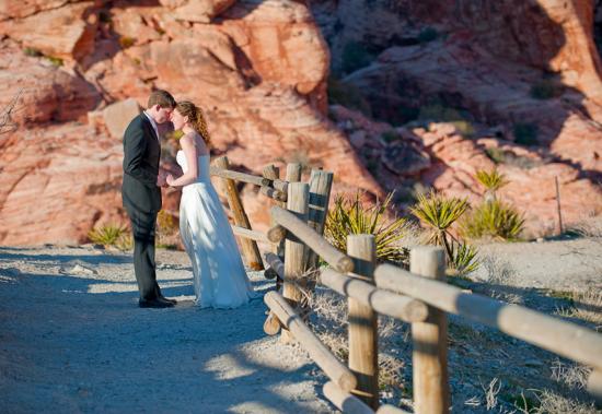 redrockweddingcouple-31.jpg