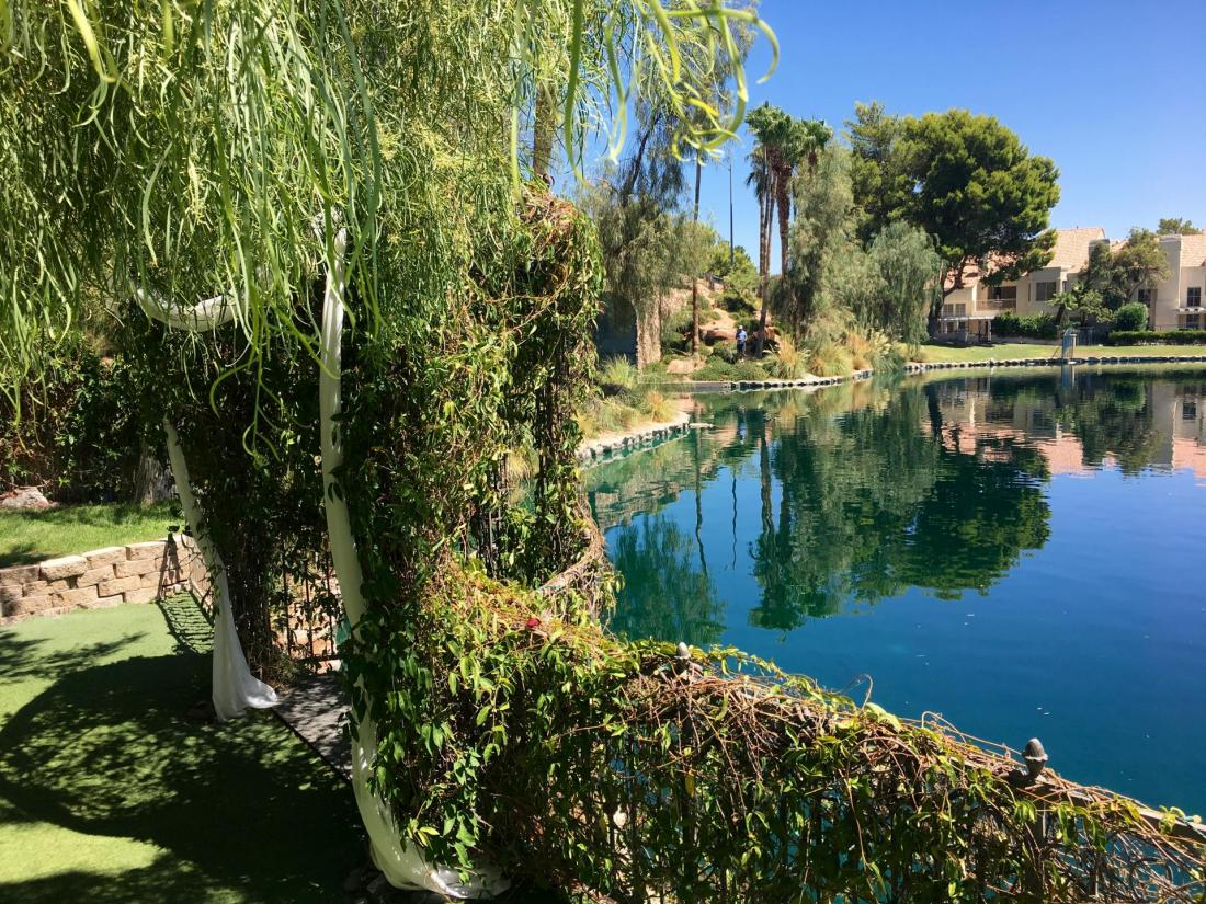 LAKESIDE heritage garden